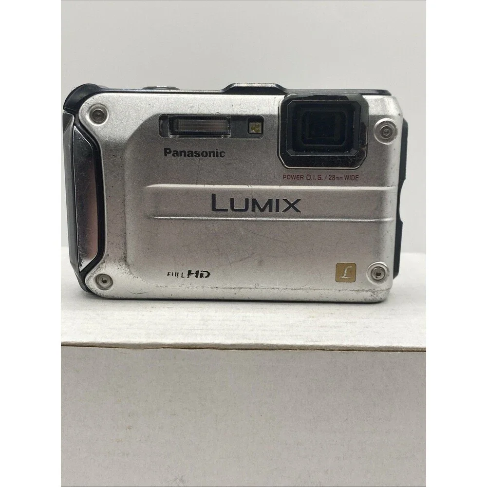 Panasonic Lumix DMC-TS3 Waterproof Camera AS-IS Powers On No Card Read